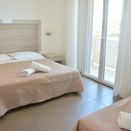 Hotel Marisa Riccione Luaran gambar